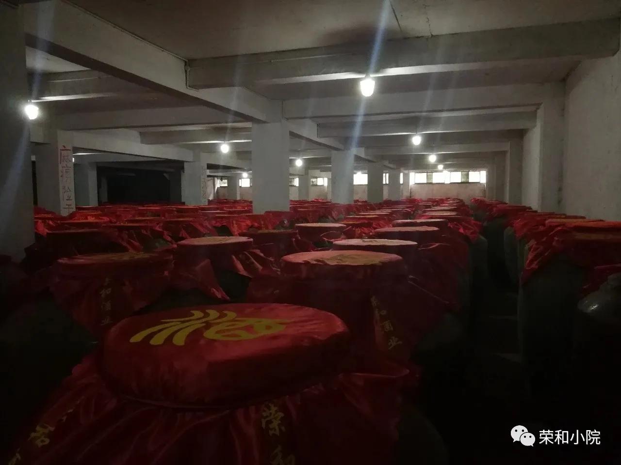 吃淮扬菜喝茅台,吃淮扬菜视频