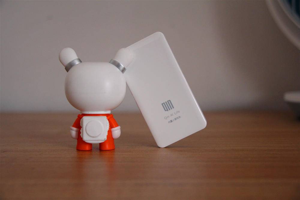 小爱同学不用插卡也能用,儿童智能电话不插卡能用吗