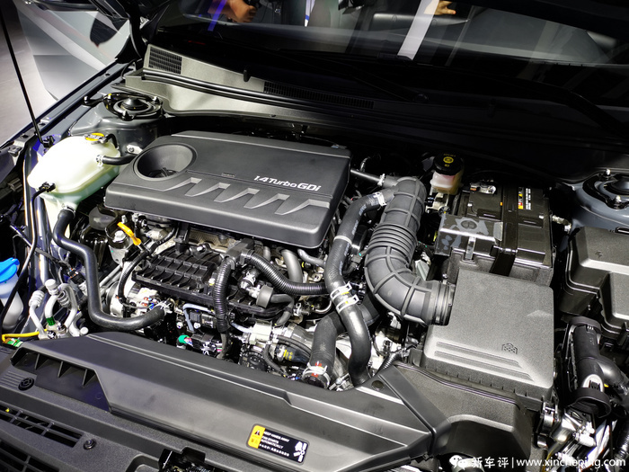 吉利星瑞和高尔夫8哪个更值得买,高尔夫和星瑞