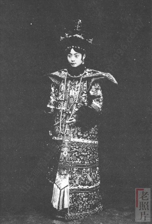 慈禧溥仪登基影像,清朝溥仪慈禧太后照片
