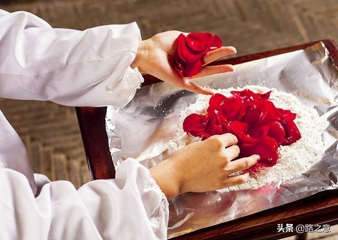 古代女性化妆教程视频,古代人用什么化妆品当粉底