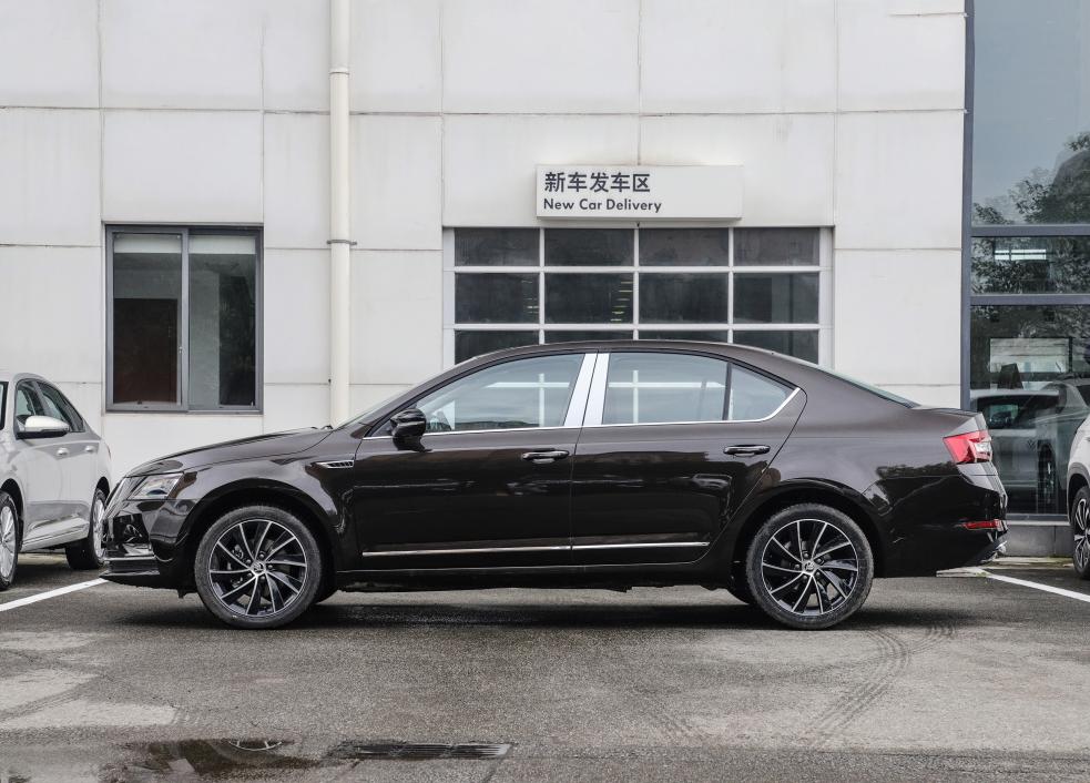 明锐最低降至6.49万，油耗4毛每公里，还看啥朗逸