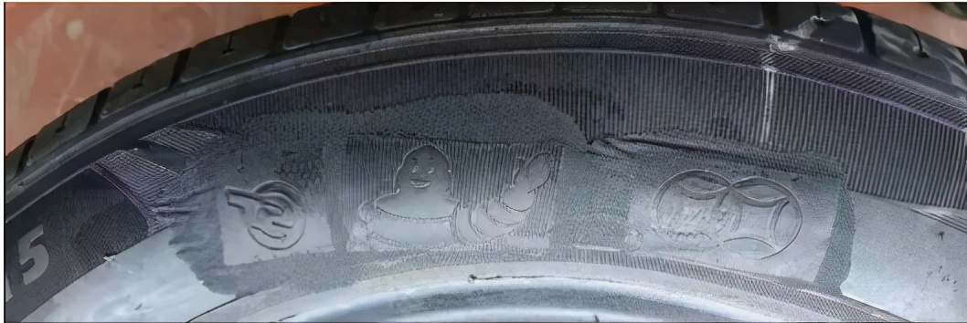 网购轮胎买到假的,网上买轮胎到店安装被偷梁换柱