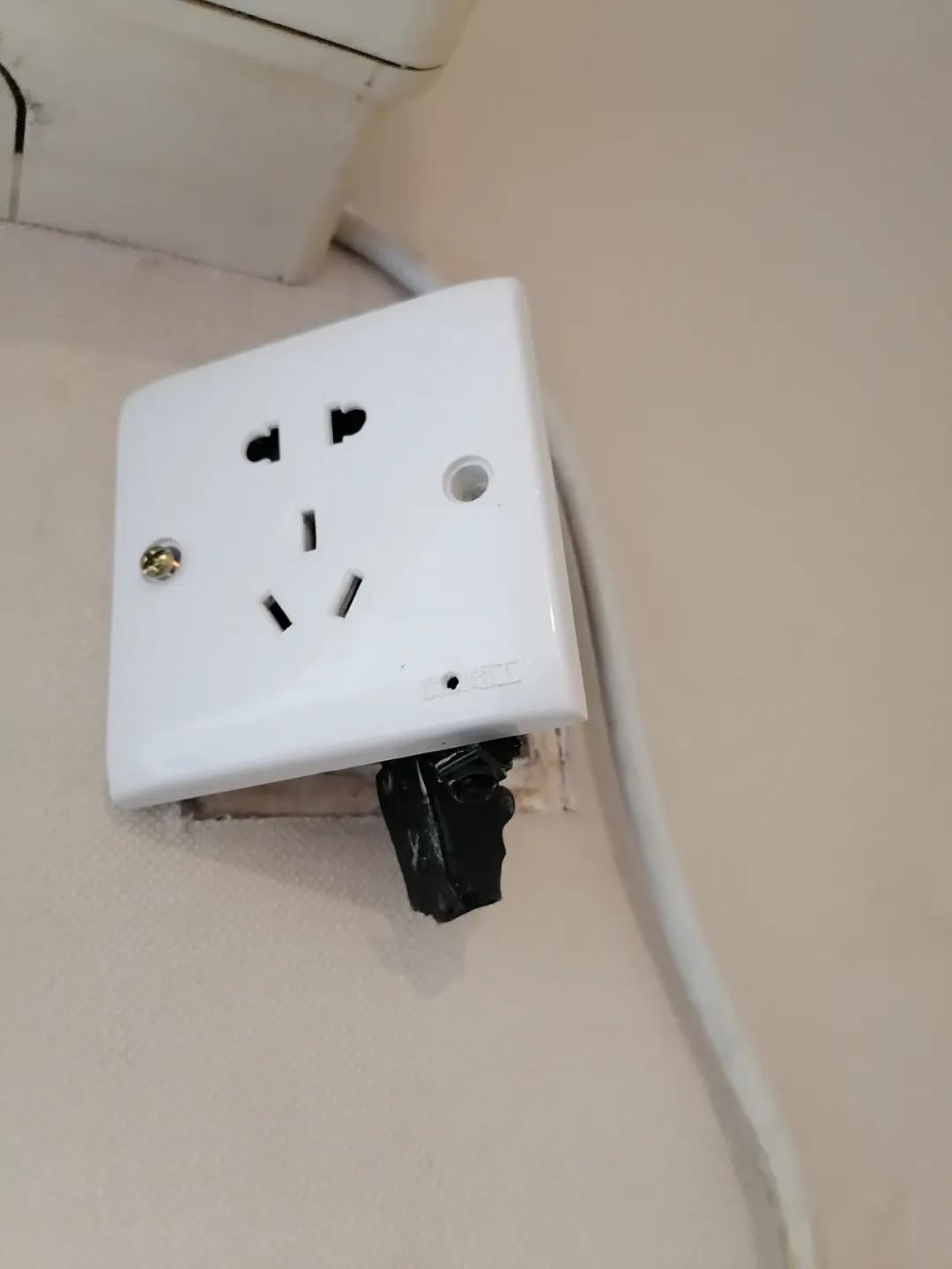 女租客卧室现针孔摄像头，“3000多个视频，都很清晰”