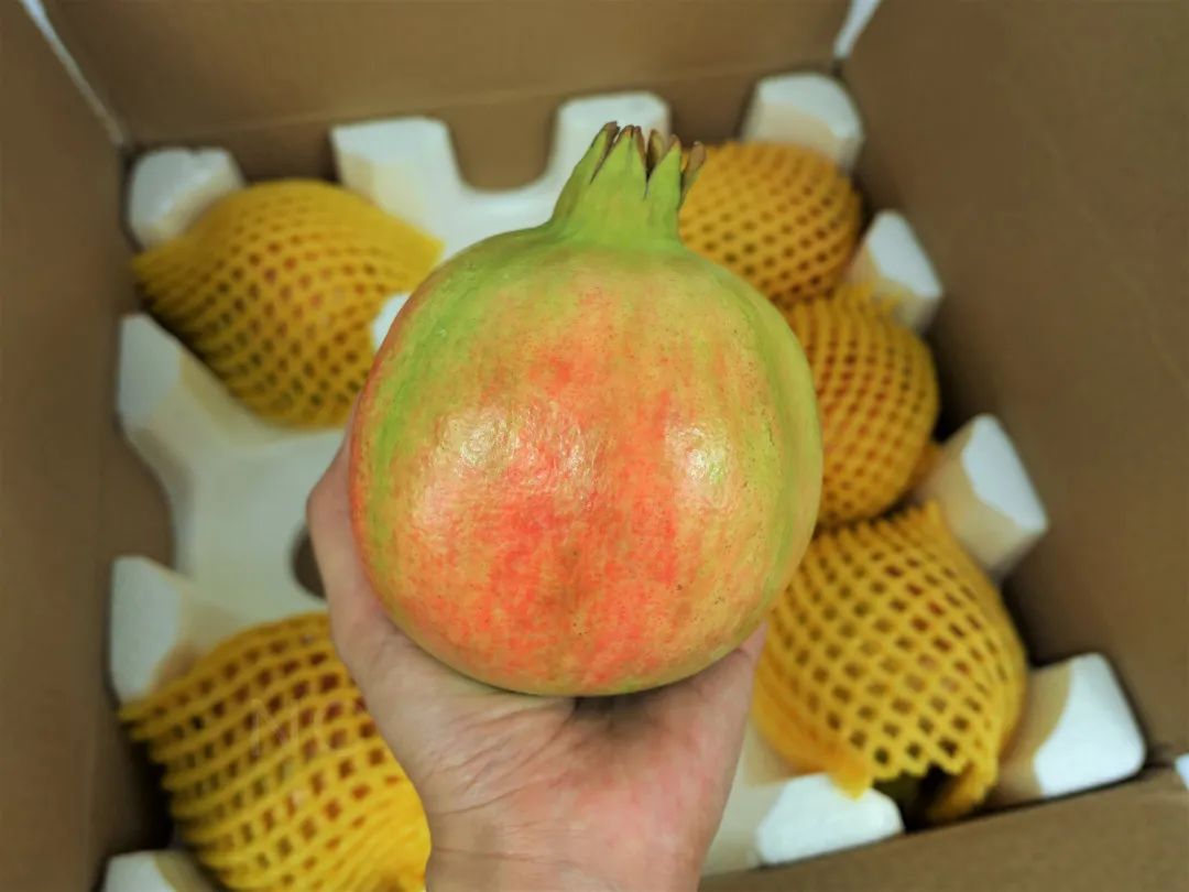 吃石榴不吐皮,吃石榴不吐籽的石榴