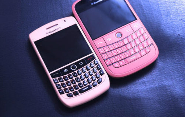 黑莓手机兴衰史,黑莓手机和苹果手机竞争史