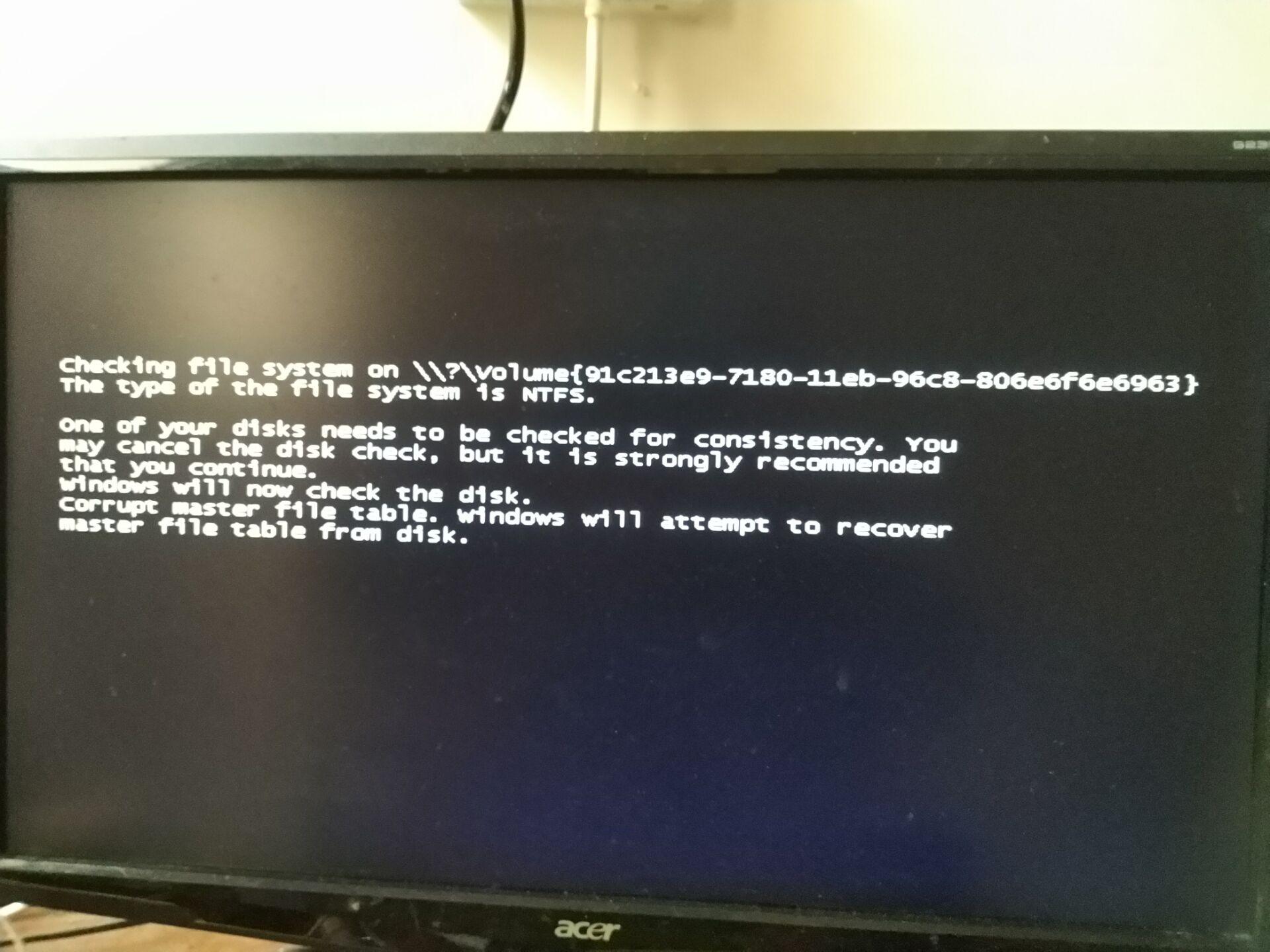 硬盘结构损坏无法读取是怎么回事,硬盘结构损坏无法读取怎么解决