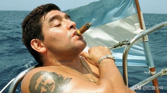 马拉多纳自传我是迭戈,迭戈马拉多纳自暴自弃