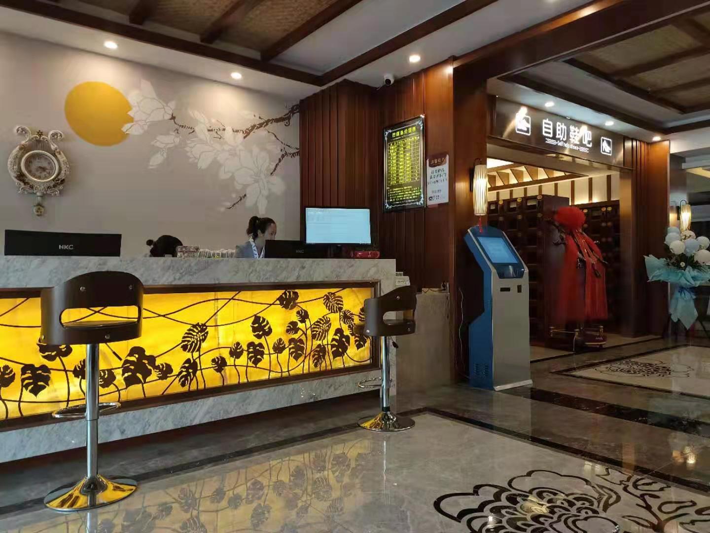 巴厘岛洗浴广场,巴厘岛海滩洗浴场