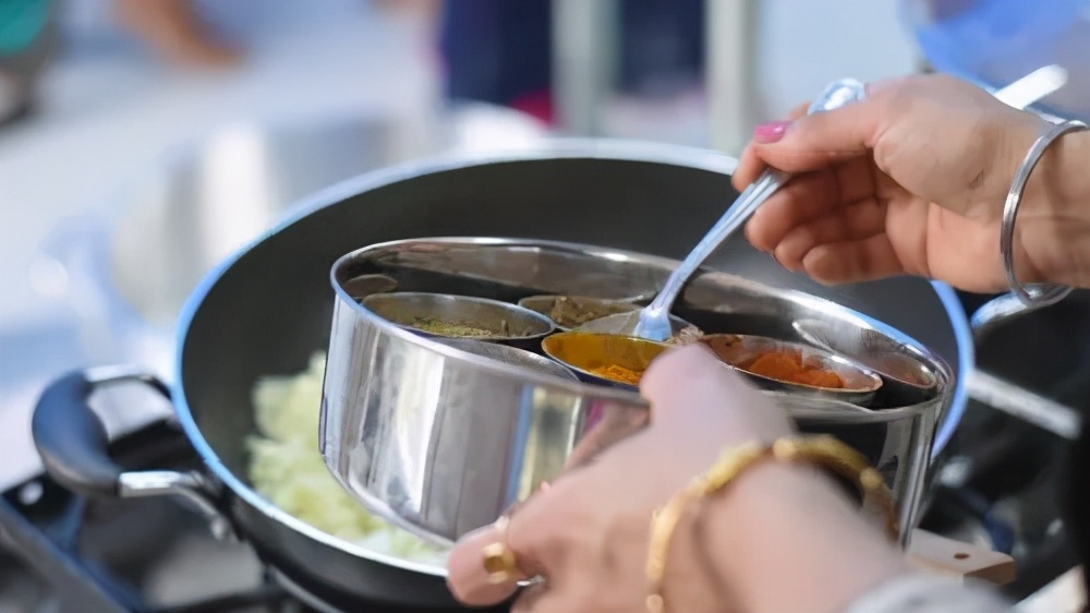 有涂层不粘锅有毒吗,不粘锅的涂层有毒有害吗