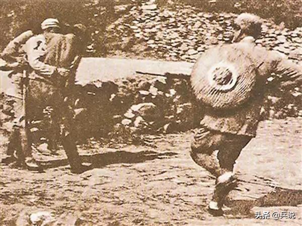 八路军怎么对待日本俘,珍贵影像八路军活捉日本俘虏