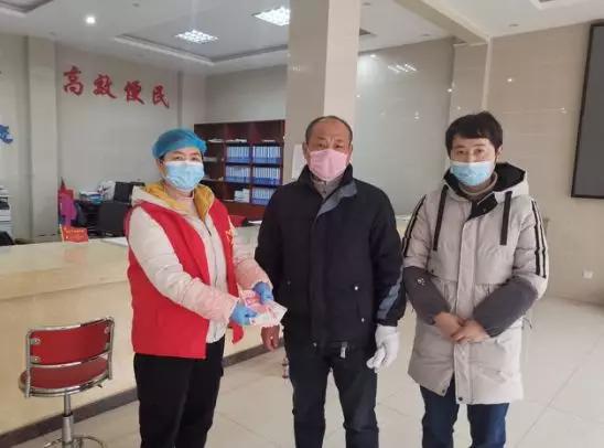 疫情防控基层人员在行动,疫情防控网格员在行动视频