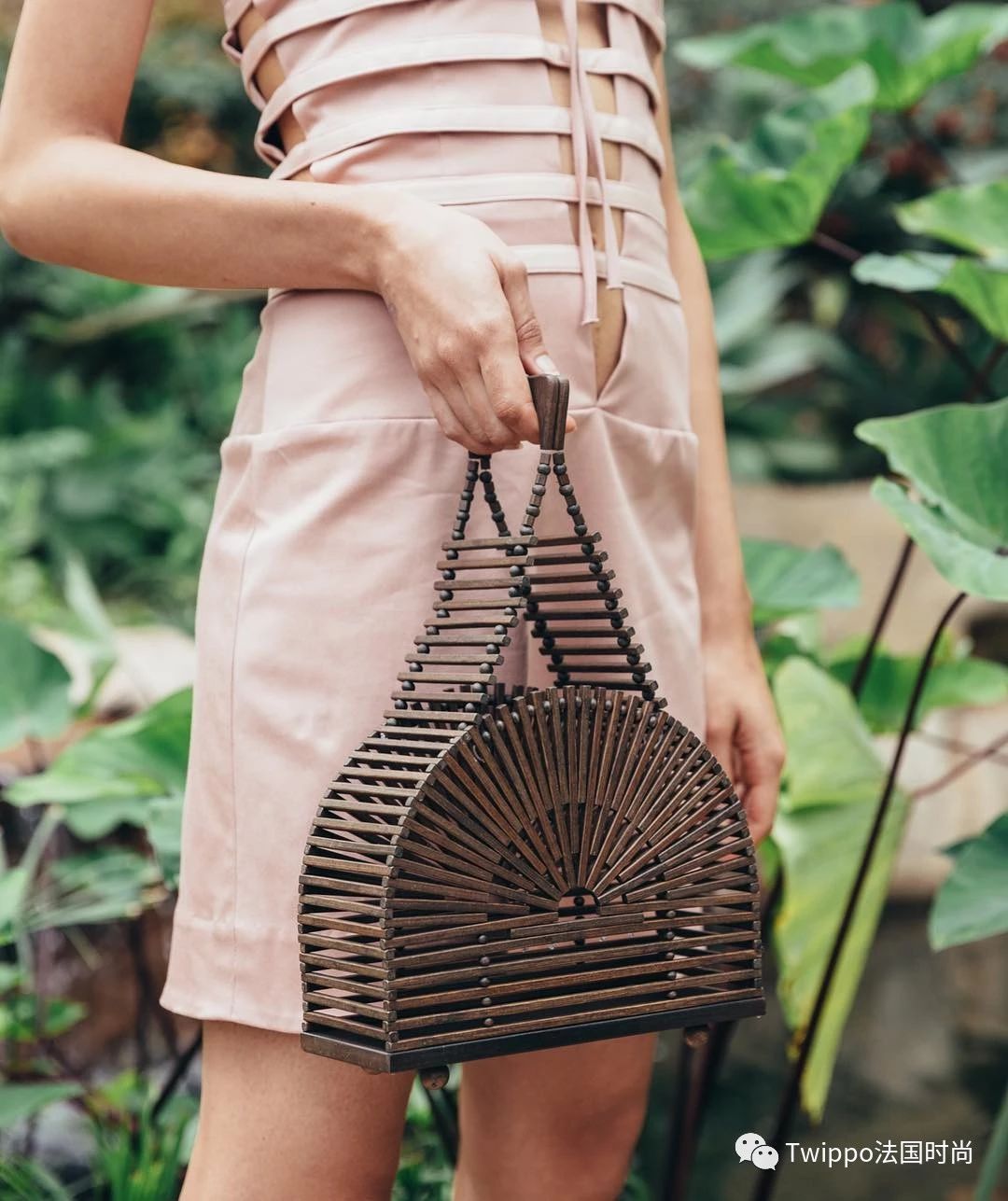 年轻时尚女性法式包包,法国时尚女人的包