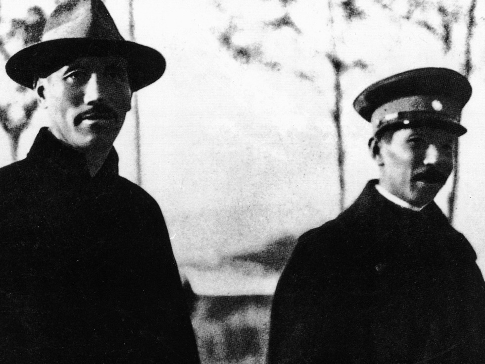 十四年抗日战争第一枪是谁打响的,14年抗战的开始时间和标志性事件