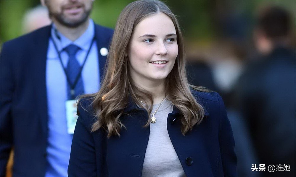 埃斯特尔是什么样的人,埃斯特尔伊蕾娜