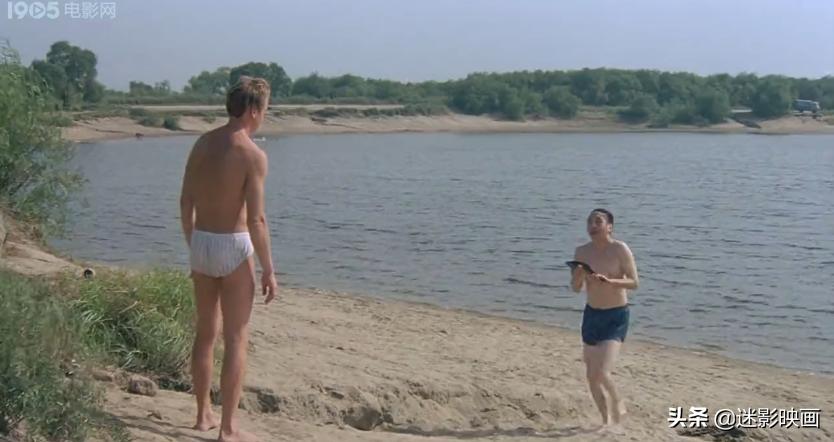 26年前冯巩拍了部《俄囧》，战斗民族艳遇记，被遗忘的喜剧经典