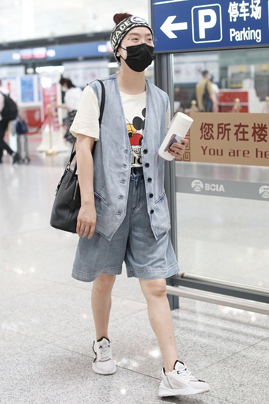 凤凰传奇玲花颜值巅峰变化,凤凰传奇玲花是不是胖了