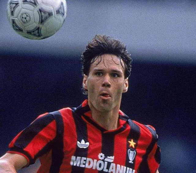 ac米兰2010到2014赛季欧冠成绩,2010-2011欧冠ac米兰对皇马