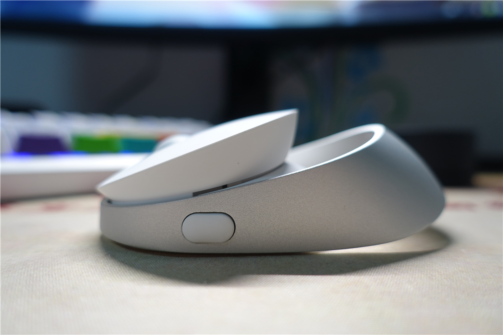 雷柏蓝牙鼠标3.0和4.0的区别,便携雷柏无线充电鼠标套装体验