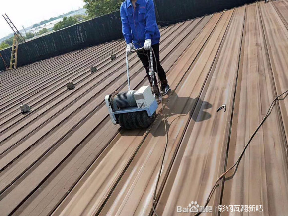 下大雨彩钢瓦怎么处理,彩钢瓦顶下雨漏水