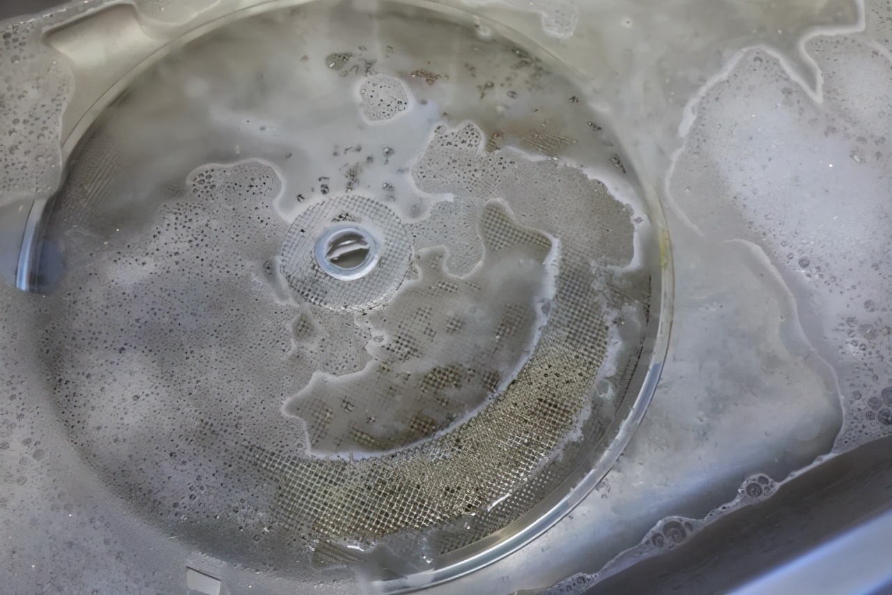 过了几百年才知道的清洁小妙招,生活小窍门怎么清洗油烟机油垢