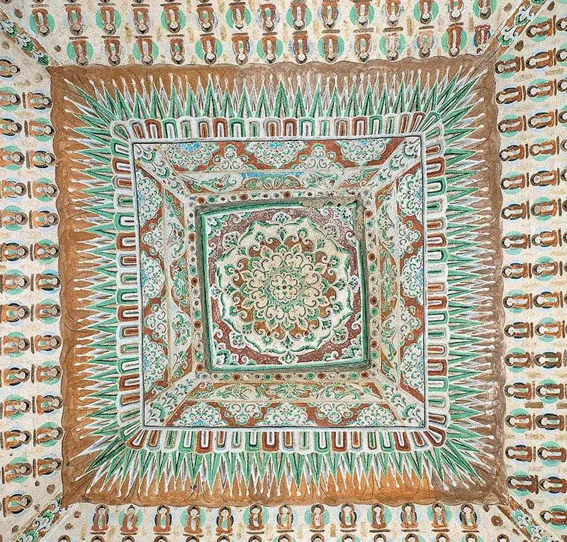 走进春天的秘密花园,走进佛教圣地