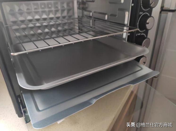 很多妈妈都想学的烤箱清洁小技巧,烤箱里的哪些东西可以清洗