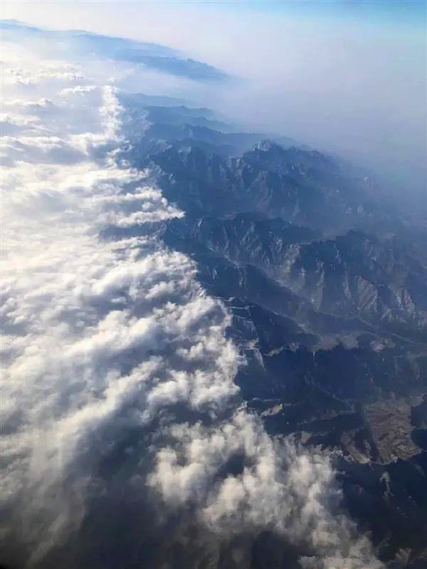 为什么说秦岭是风水宝地,秦岭之所以称之为中国的脊梁