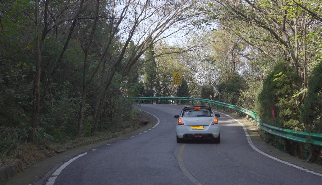 车辆工程师实测福克斯STLine三厢：驾驶感依然让人服气