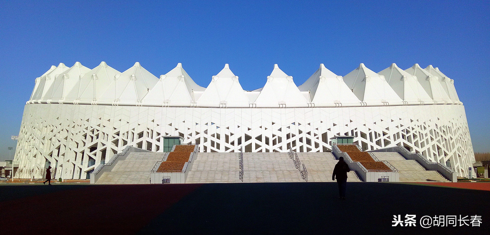 闀挎槬濂ユ灄鍖瑰厠鍏洯鐢板緞鍥剧墖,闀挎槬濂ユ灄鍖瑰厠涓績鎷嶆憚