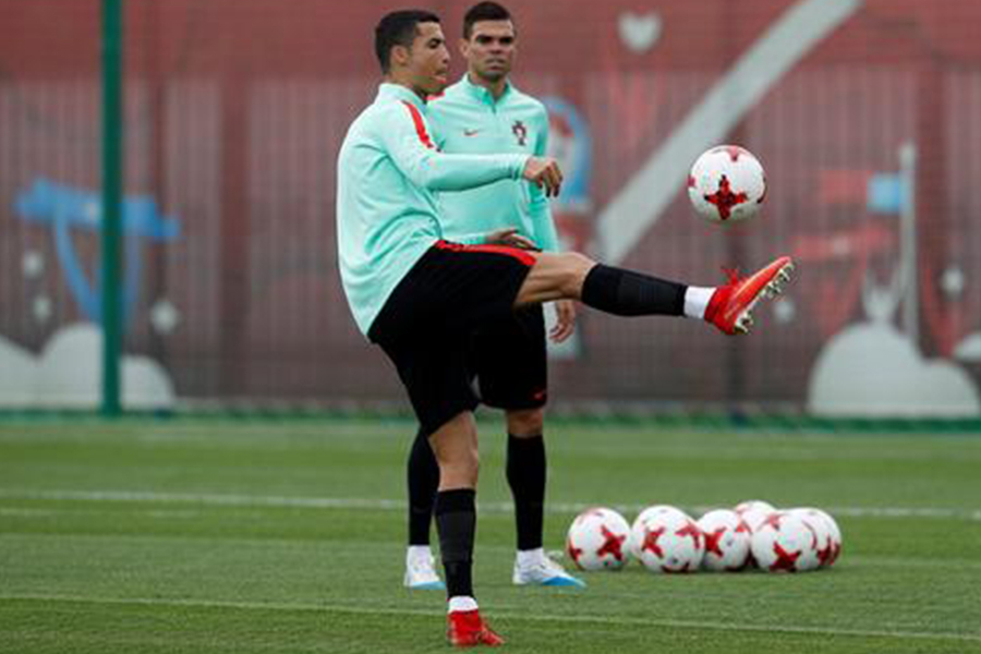 足球基本功训练10个绝佳步法,足球基本功怎么训练