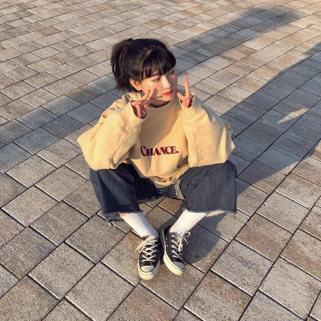 韩国今年流行什么卫衣色,韩国小众平价卫衣