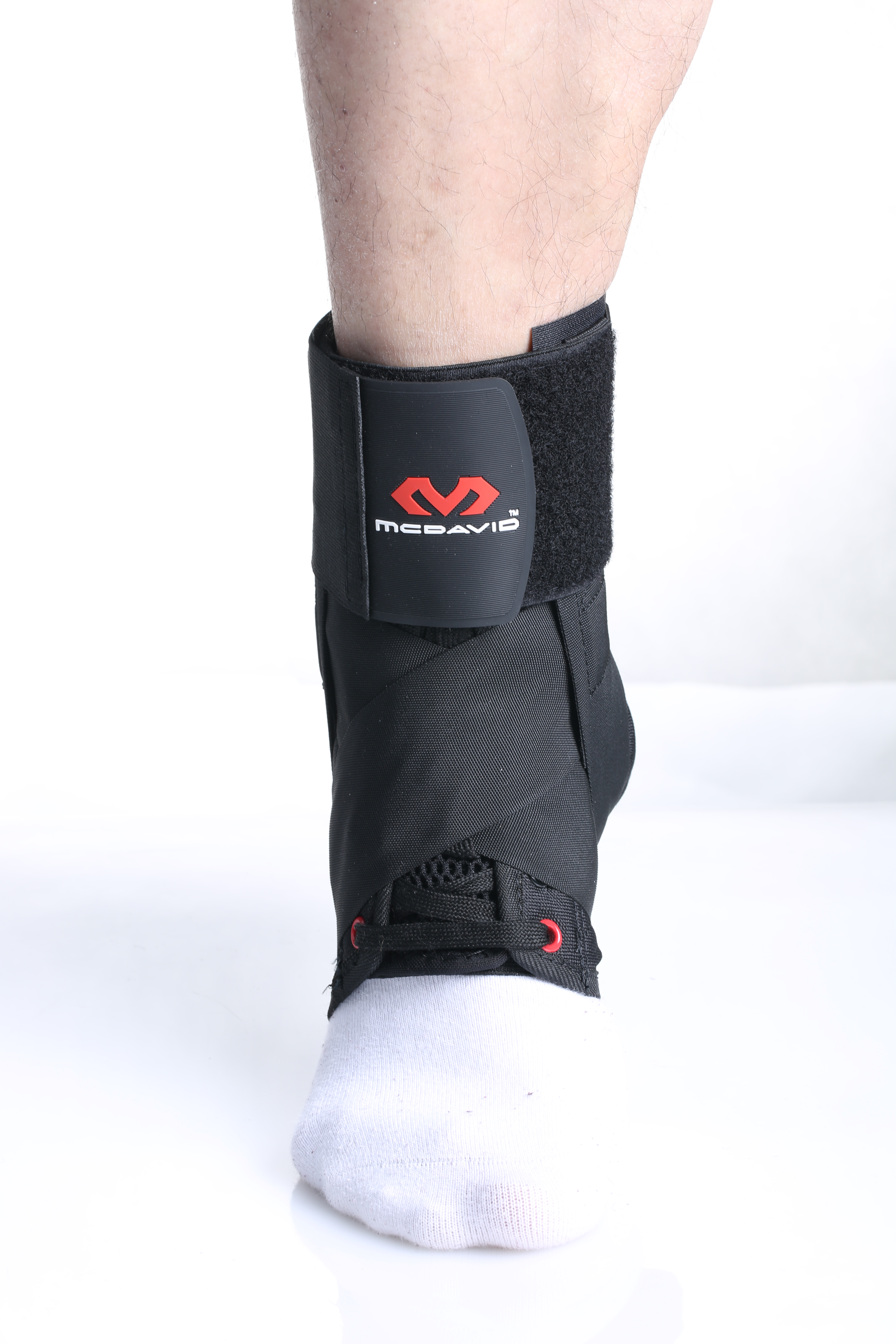 跑步脚踝上方10公分疼痛,跑步脚踝肿痛怎么消除