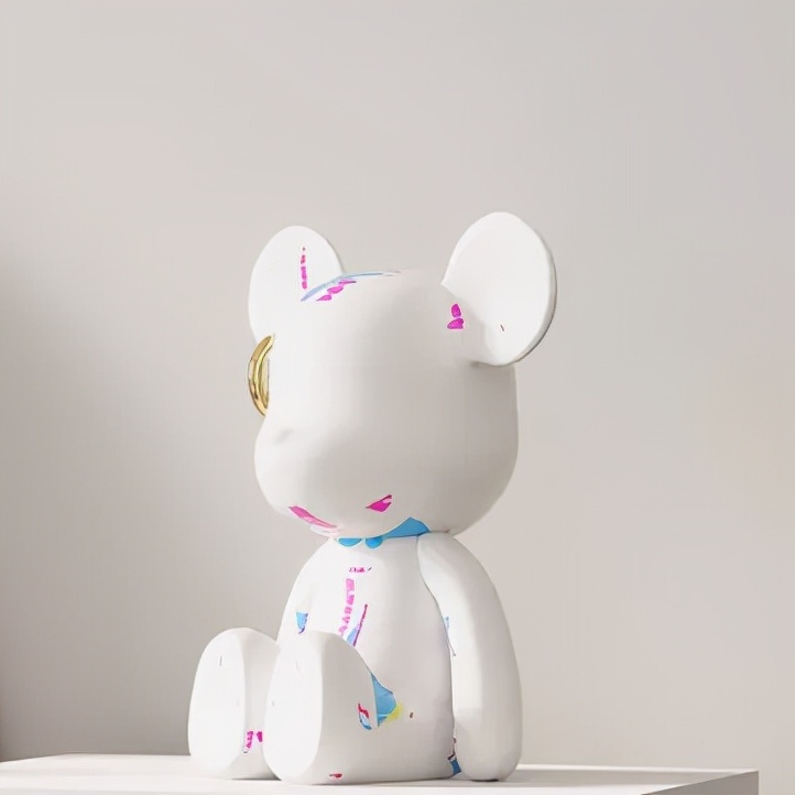 他，或许是小编心中最期待的设计师形象