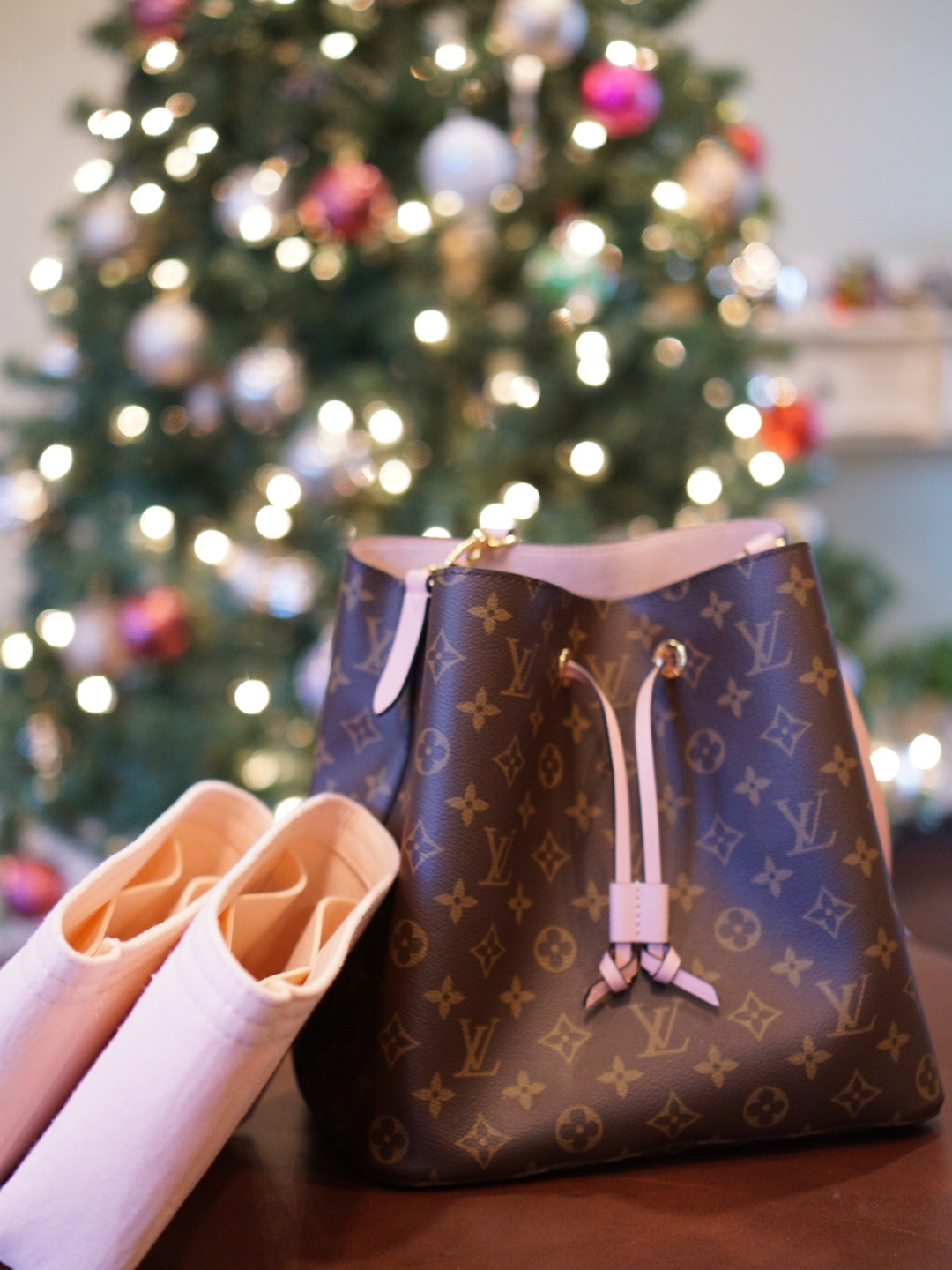 今年流行的lv包包款式,正品lv女包经典款louisvuitton多少钱