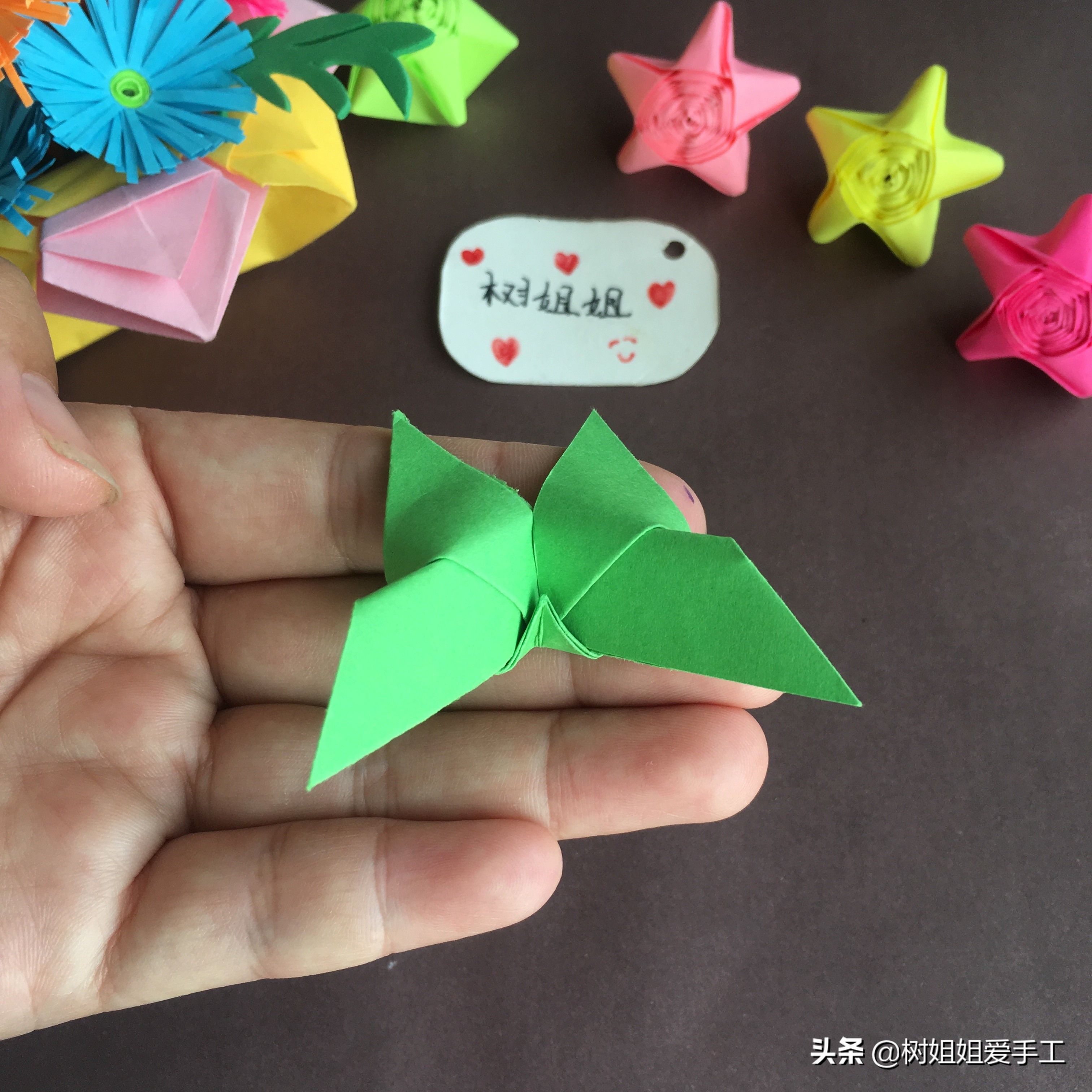 蝴蝶折纸怎么折,大班折纸蝴蝶最简单折法