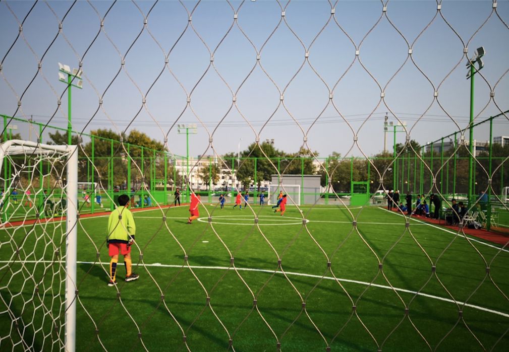 圆形笼式足球场地6米,笼式足球场地简介