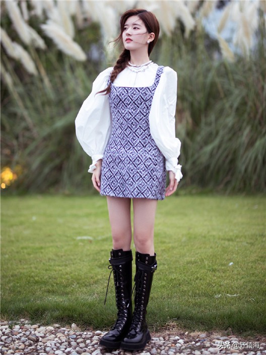 赵露思穿搭半身裙秋冬,赵露思穿搭雪纺衫蓝色