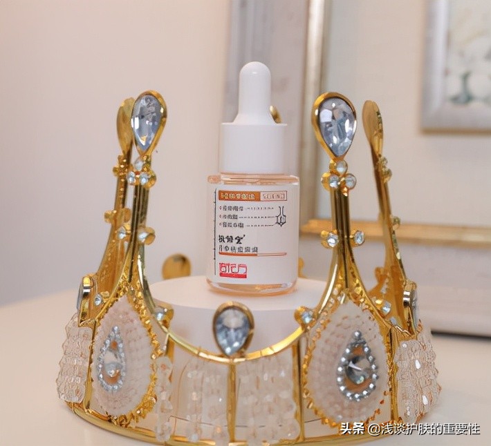 皮肤光滑细腻去角质,去角质可以让脸变白吗