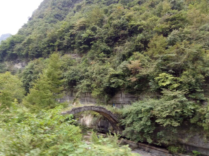 西漂湾瀑布群,建始西漂湾瀑布群