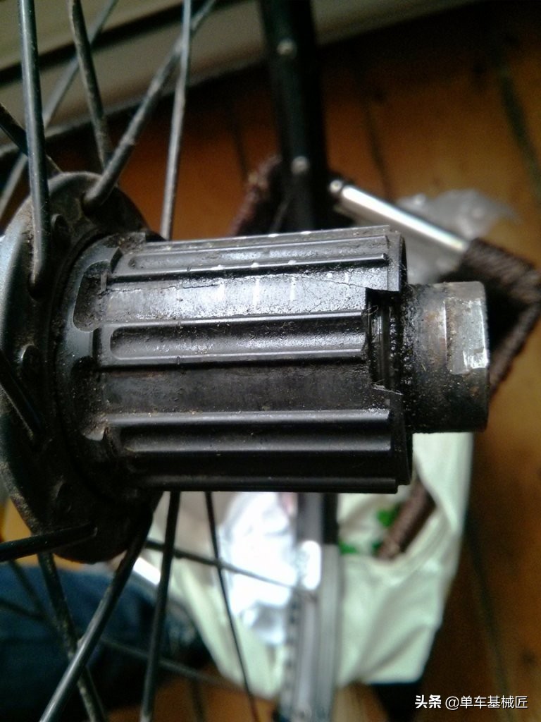 单车基械匠：维修不求人，如何自行整体更换滚珠花鼓塔基