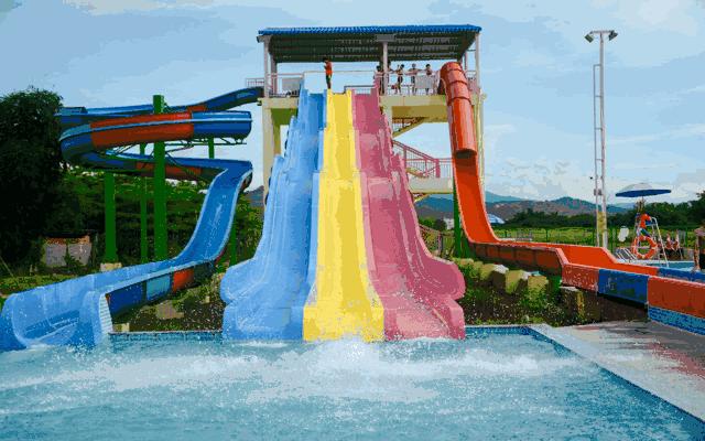 白鹿温泉加勒比水世界,白鹿温泉加勒比水上乐园旅游团