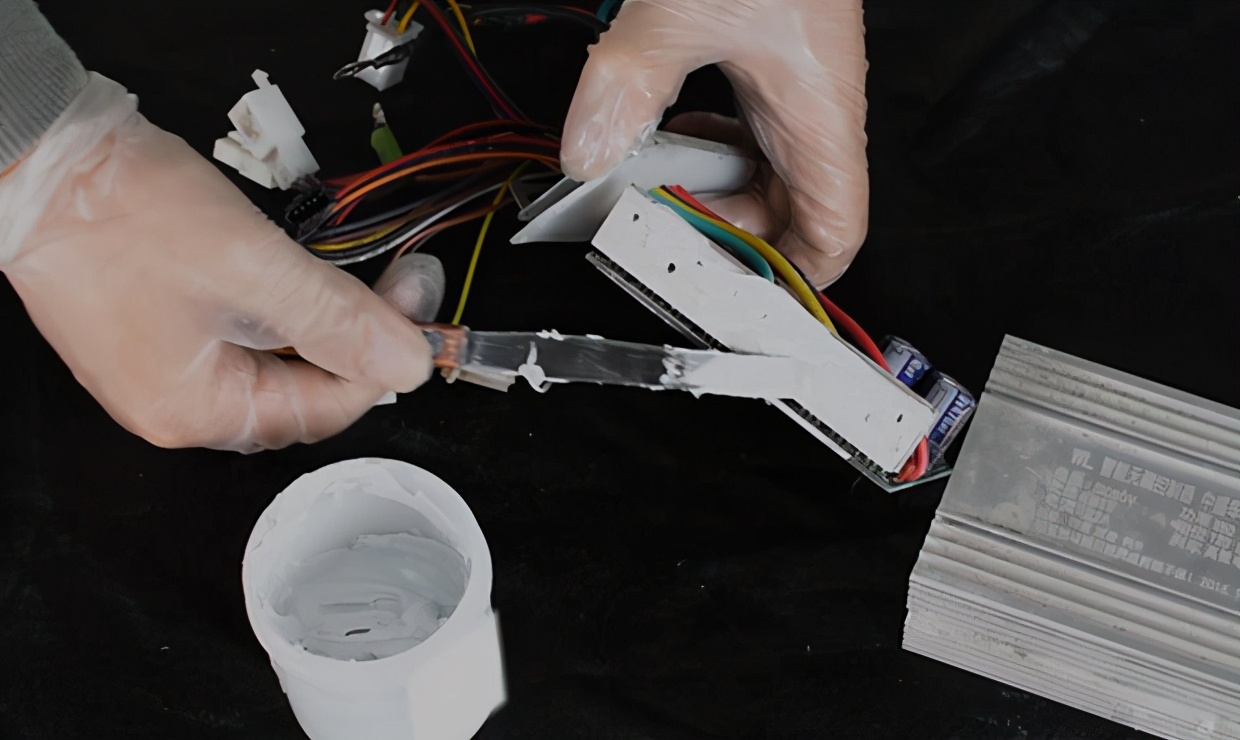 导热硅脂导热怎么样,导热硅脂有什么用