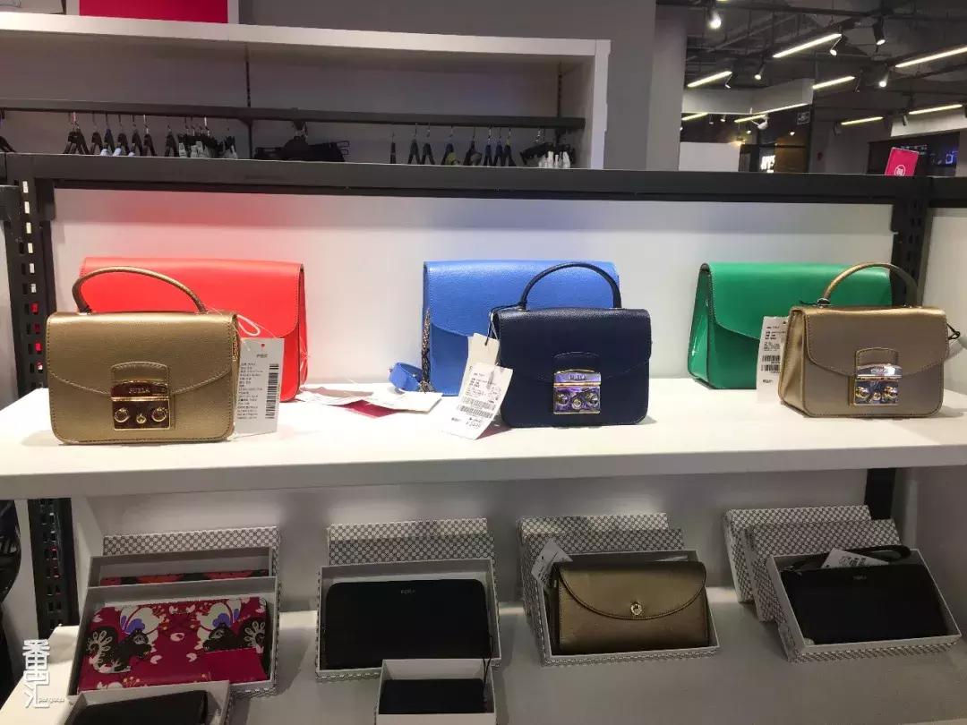 唯品会的匡威旗舰店,匡威线下店铺