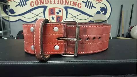 力量腰带怎么佩戴,训练腰带的正确使用方法