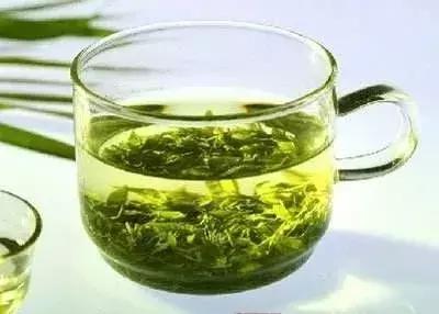 全国热哭预警！预防中暑，急需这些小方法来“续命”