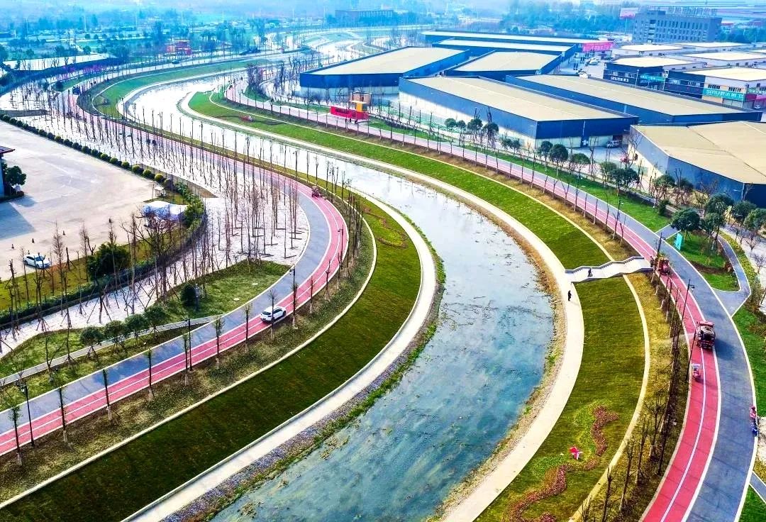 成都绿道被隔开,成都被3条路包围的楼盘