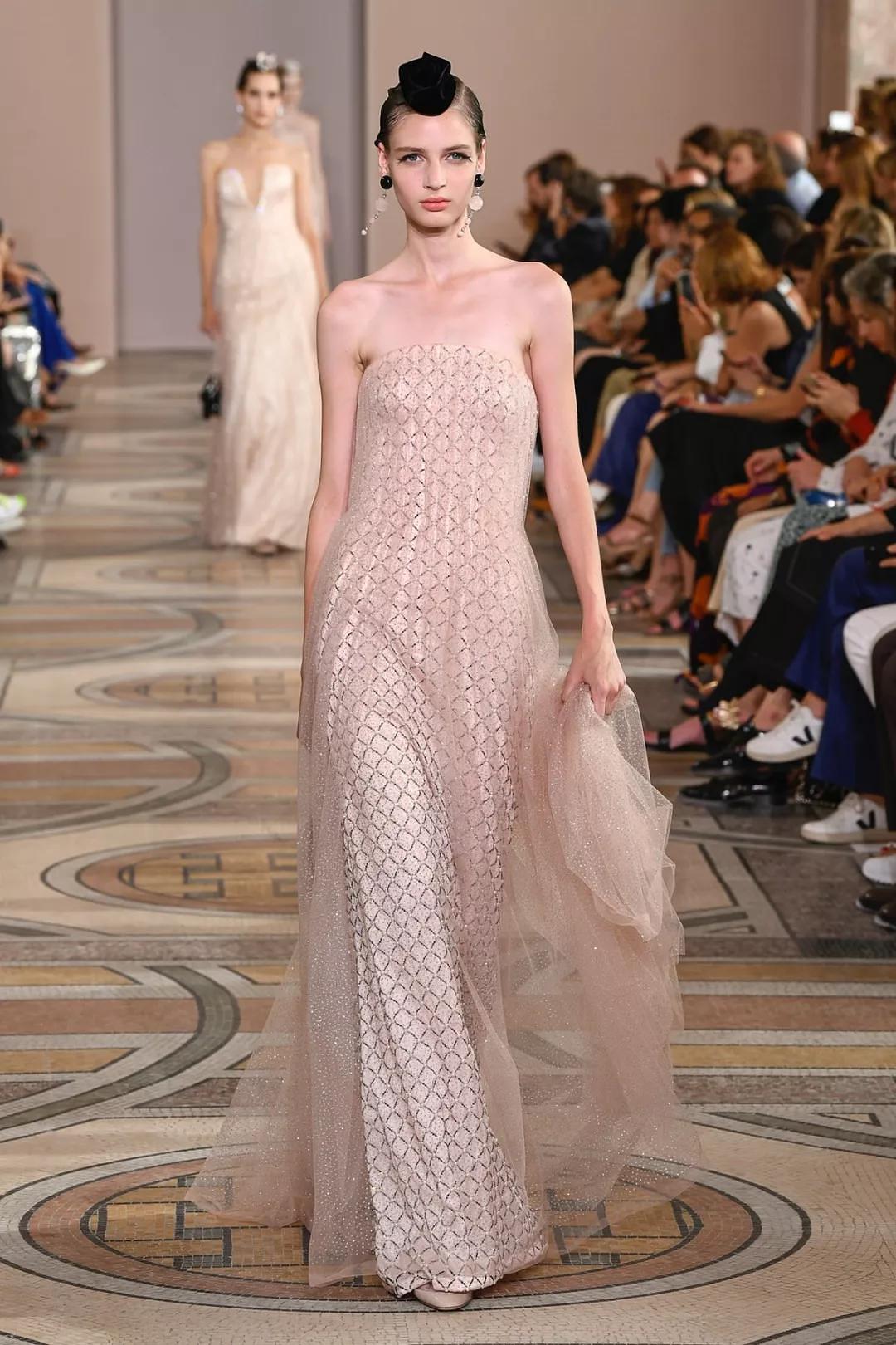 优雅不是炫耀,阿玛尼高定装