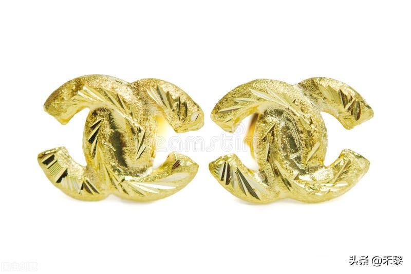 珠宝首饰出单怎么发朋友圈文案,珠宝开业文案朋友圈怎么写