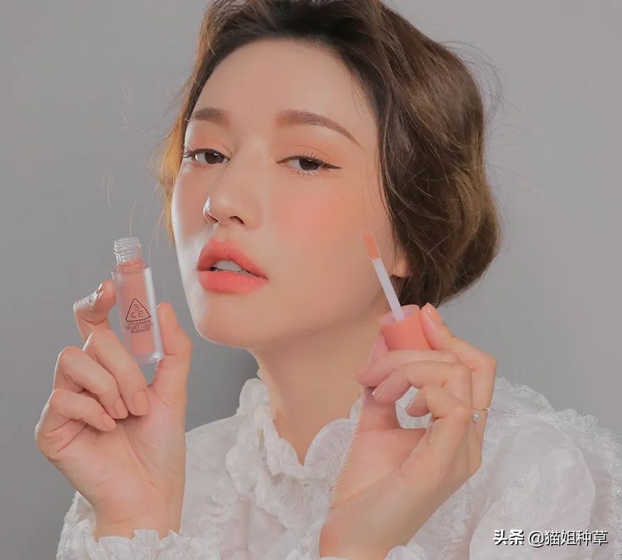 泫雅ysl金盖哑光唇釉色号,泫雅ysl银条试色